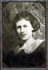 Esta Goettsch